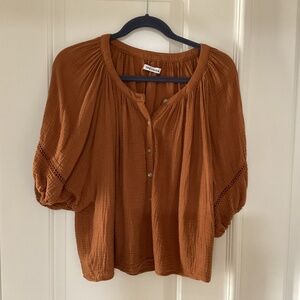 Flowy top by Red Haute Small